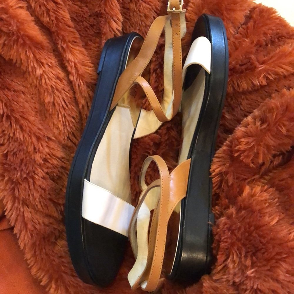🆕Michael Kors criss cross ankle strap leather low platform wedge sandals NWOT